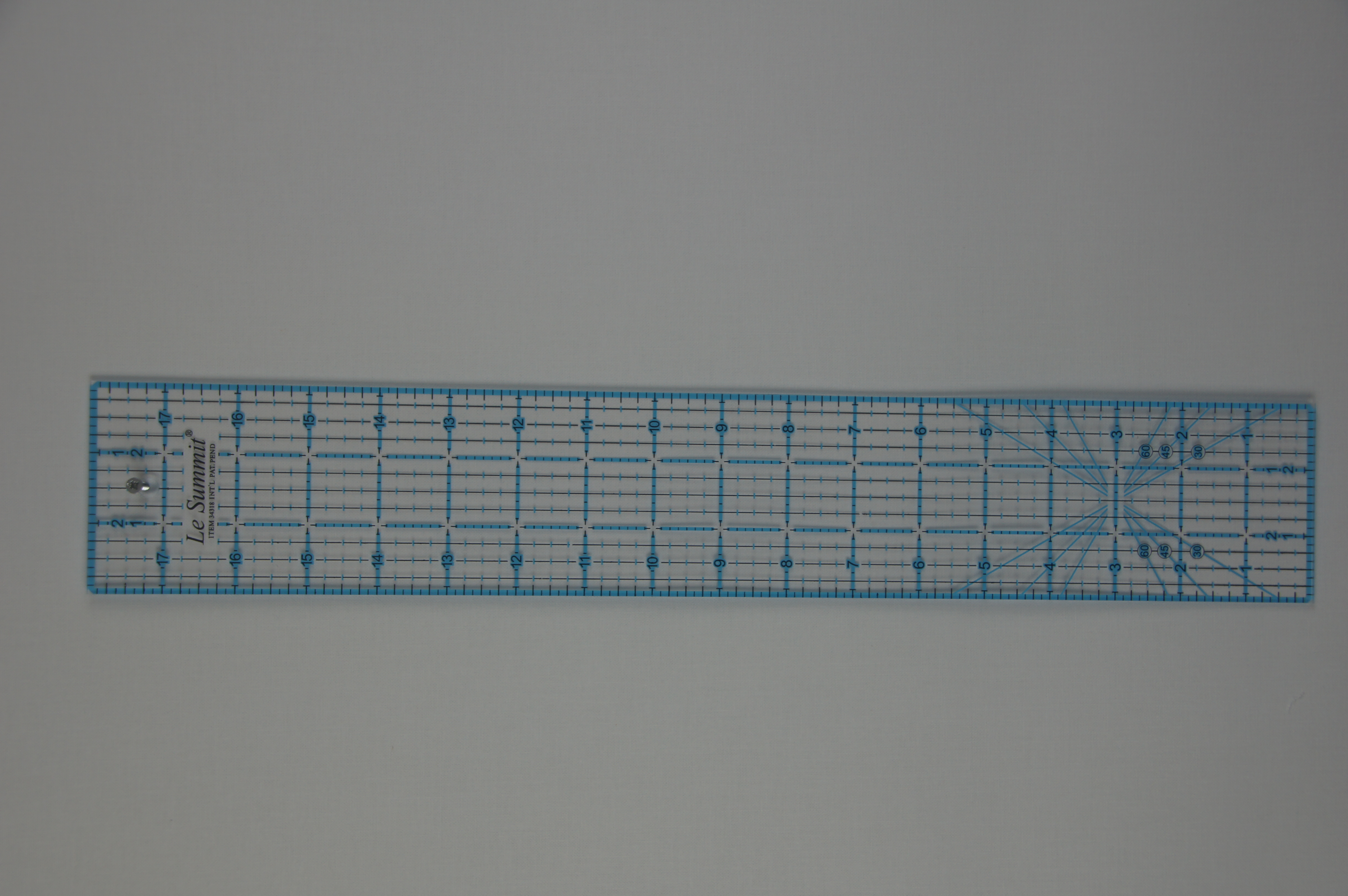 Le Summit Triangle Ruler 34318